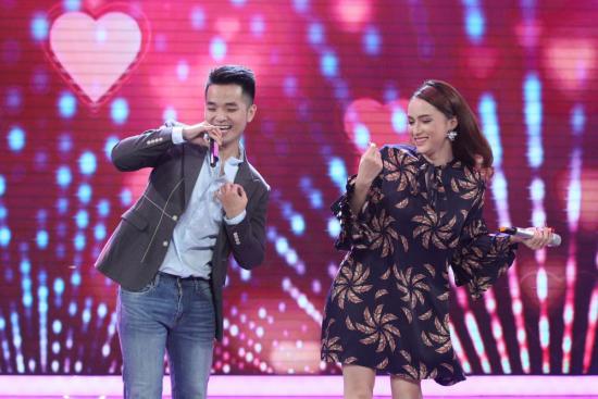 Đâu chỉ xinh đẹp - biết ca hát, Hương Giang Idol còn cực đa-zi-năng, sở hữu 'hàng tá' tài lẻ dau chi xinh dep biet ca hat huong giang idol con cuc da zi nang so huu hang ta tai le