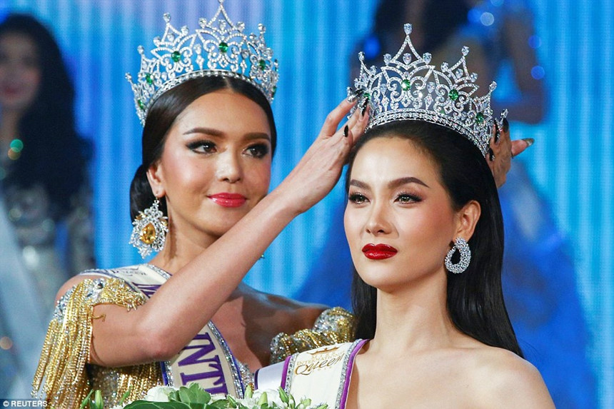 nhan sac hoa hau chuyen gioi quoc te trong 15 nam qua