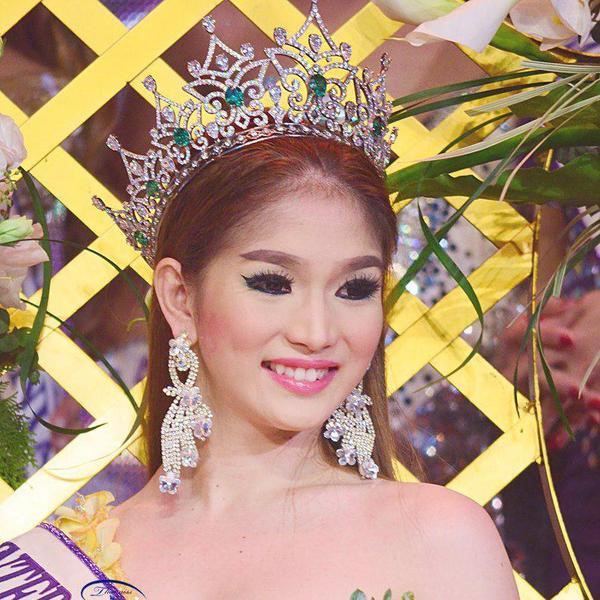 nhan sac hoa hau chuyen gioi quoc te trong 15 nam qua