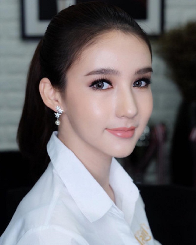 hoa hau chuyen gioi 2017 va dan chi nong poy ke tam lang nguoi nua can
