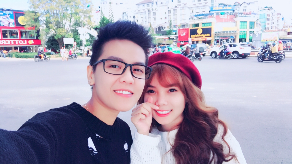 chuyen tinh ngot hon mat cua cap dong gioi 9x yeu xa nua vong trai dat