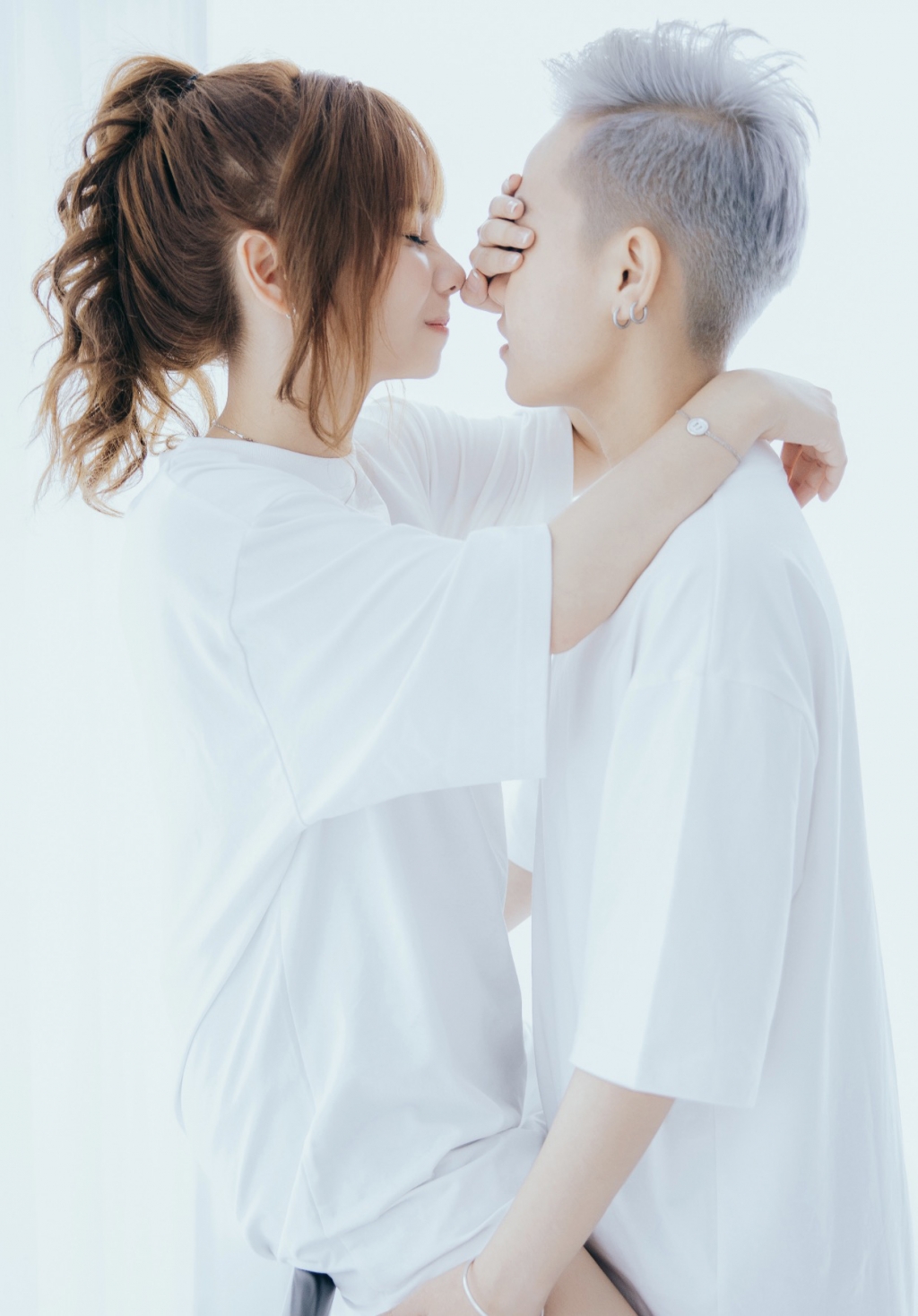 chuyen tinh ngot hon mat cua cap dong gioi 9x yeu xa nua vong trai dat
