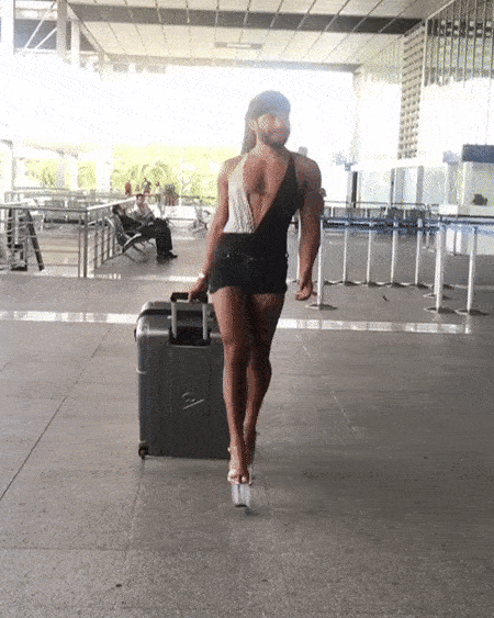 sau man do sac voi hoa hau huong giang thanh nam catwalk lai gay sot khi mac vay ho quet pho o thai lan