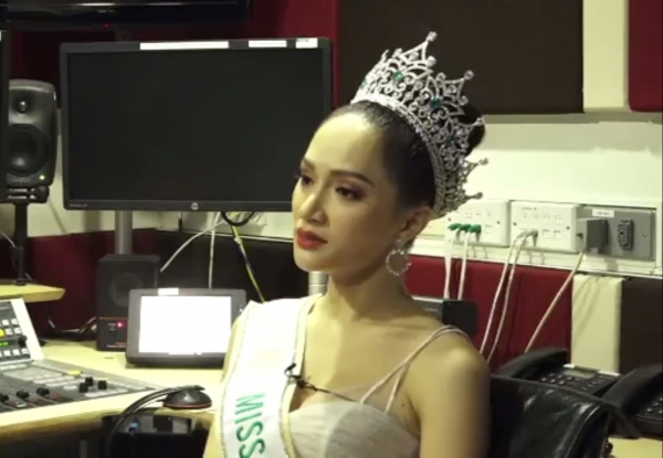 hoa hau huong giang muon xuc tien viec thay doi gioi tinh tren giay to cho nguoi chuyen gioi