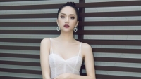 clip fan vay kin huong giang tai san bay thai lan