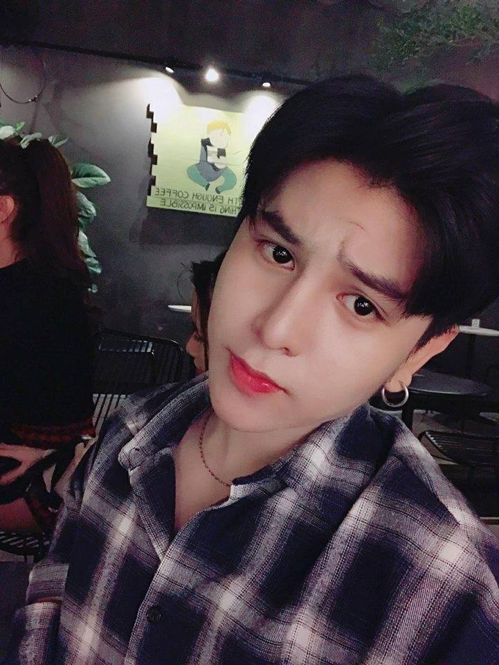 hotboy ban sao noo phuoc thinh toi hanh phuc va thuan loi hon trong cuoc song khi duoc me ung ho