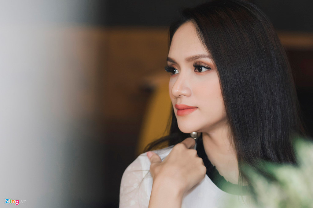 huong giang nguoi yeu cu nhan tin chuc mung khi toi dang quang