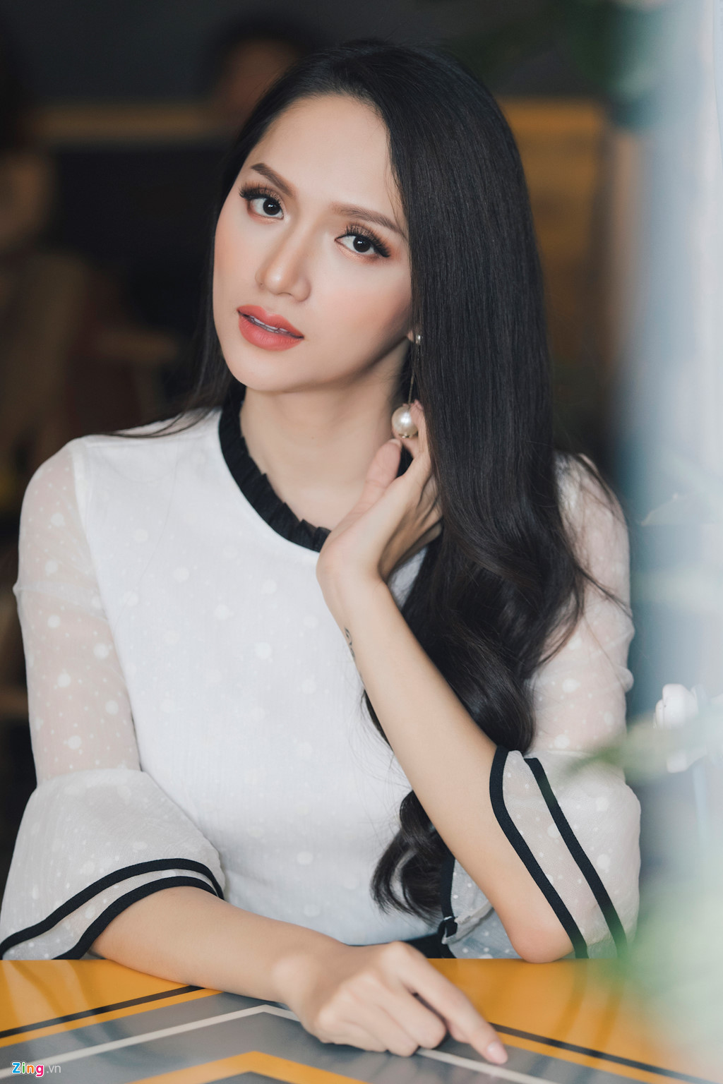 huong giang nguoi yeu cu nhan tin chuc mung khi toi dang quang