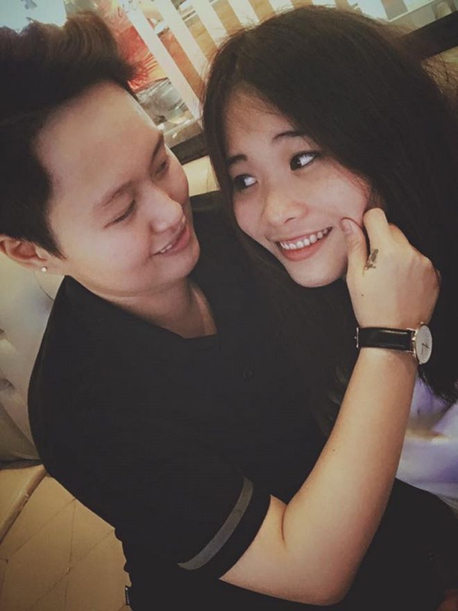 Hé lộ chân dung chị gái thừa nhận yêu người đồng tính của Nam Em he lo chan dung chi gai thua nhan yeu nguoi dong tinh cua nam em