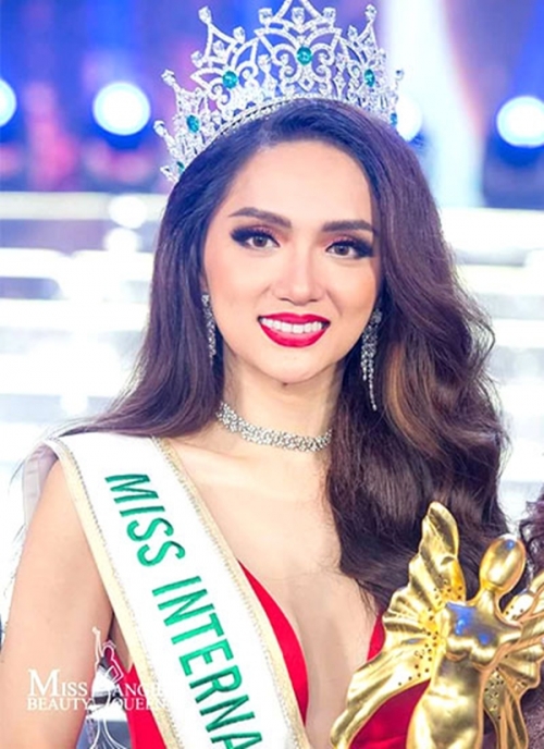 hhen nie huong giang hai nang hoa hau dac biet cua showbiz