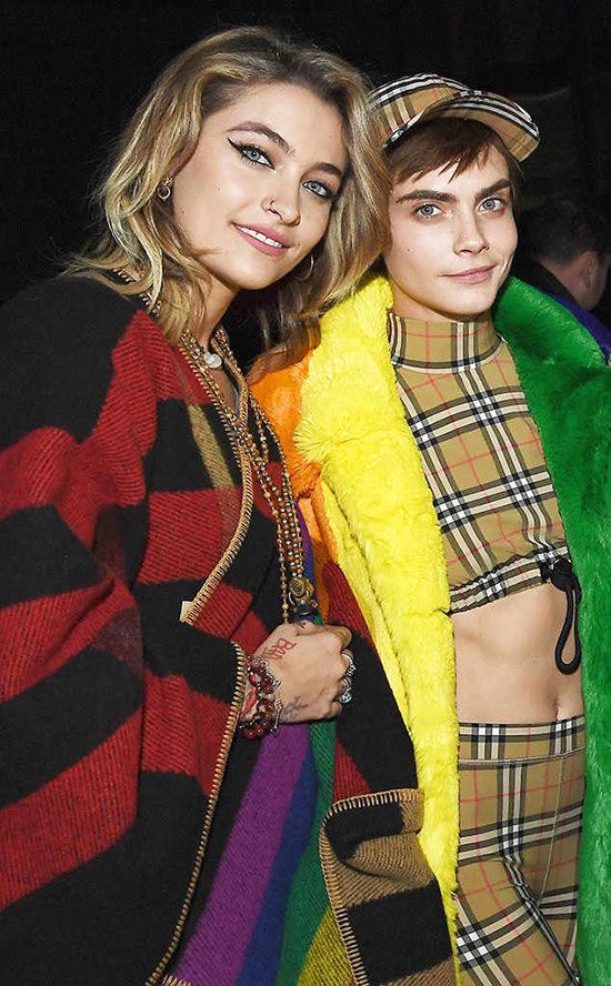 con gai michael jackson cong khai tinh yeu dong gioi voi sieu mau cara delevingne