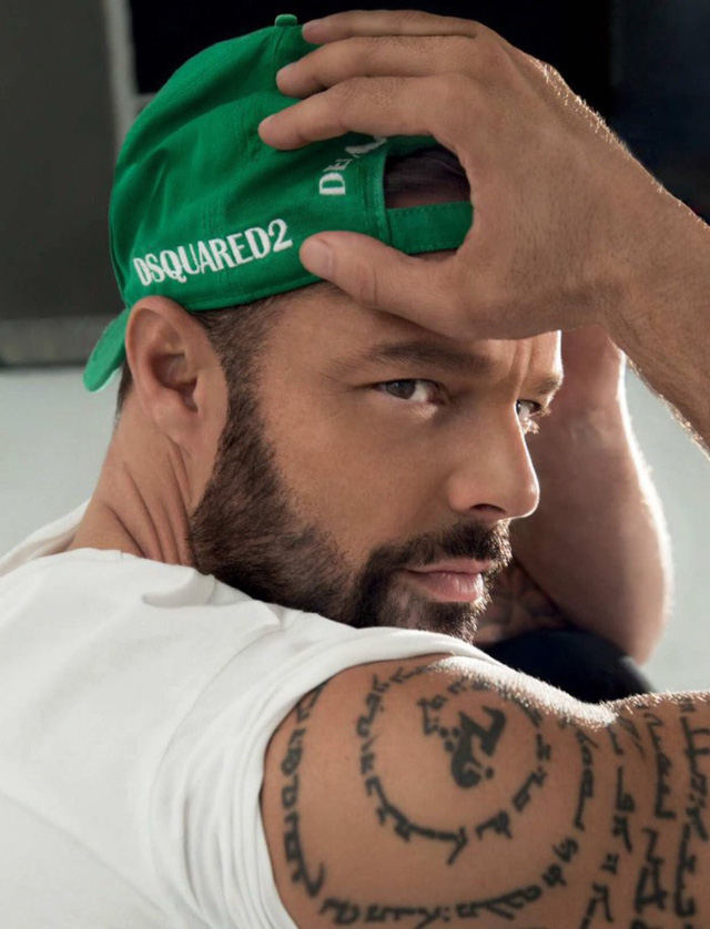 ricky martin tu tin voi gioi tinh that