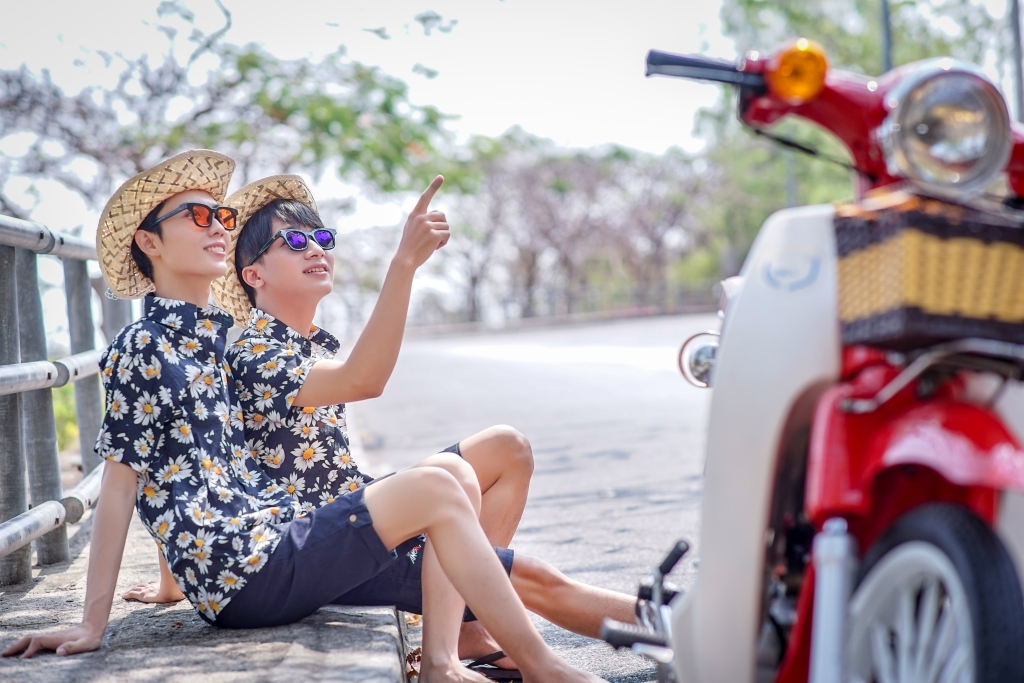 ngat lim voi bo anh tinh yeu hai ta nhu mot cua cap doi dong gioi noi tieng mang xa hoi