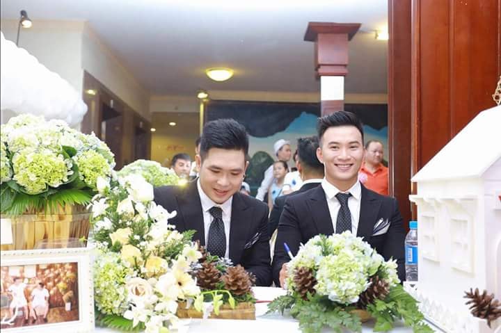 xon xao hon le trong mo cua cap doi dong tinh nhan sac co dau chu re khien chi em fa ngam ngui tiec nuoi