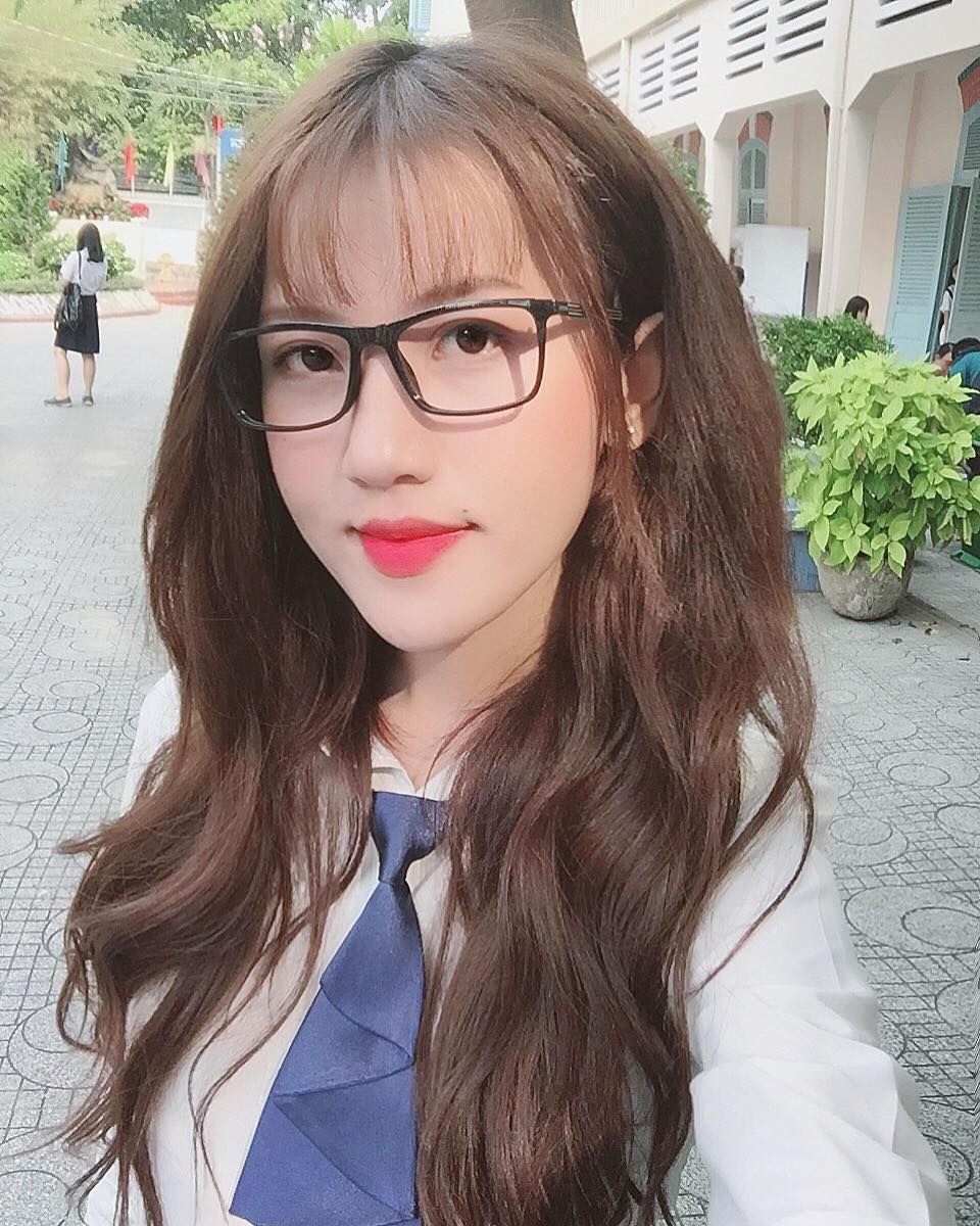 me man voi nhan sac khong goc chet cua hot girl chuyen gioi noi tieng mang xa hoi