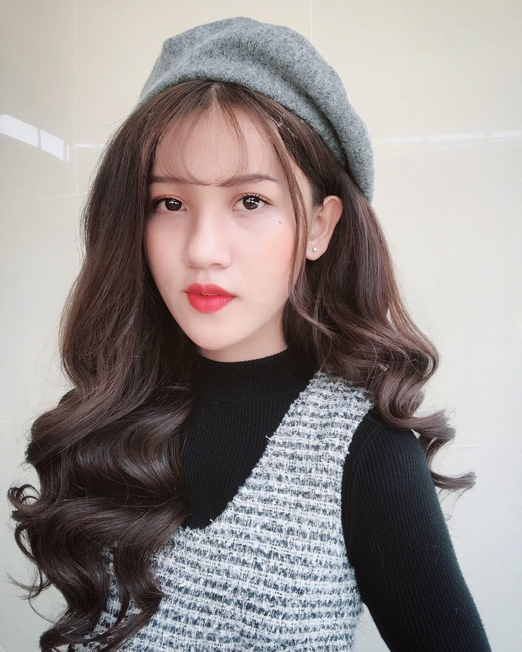 me man voi nhan sac khong goc chet cua hot girl chuyen gioi noi tieng mang xa hoi