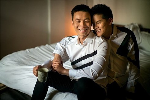 sau ntk adrian anh tuan day la nguoi thu 2 trong showbiz viet to chuc dam cuoi dong tinh