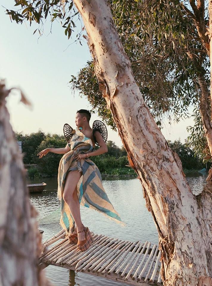 9x gay sot mang xa hoi voi bo anh bo suu tap thoi trang cay nha la vuon phien ban viet