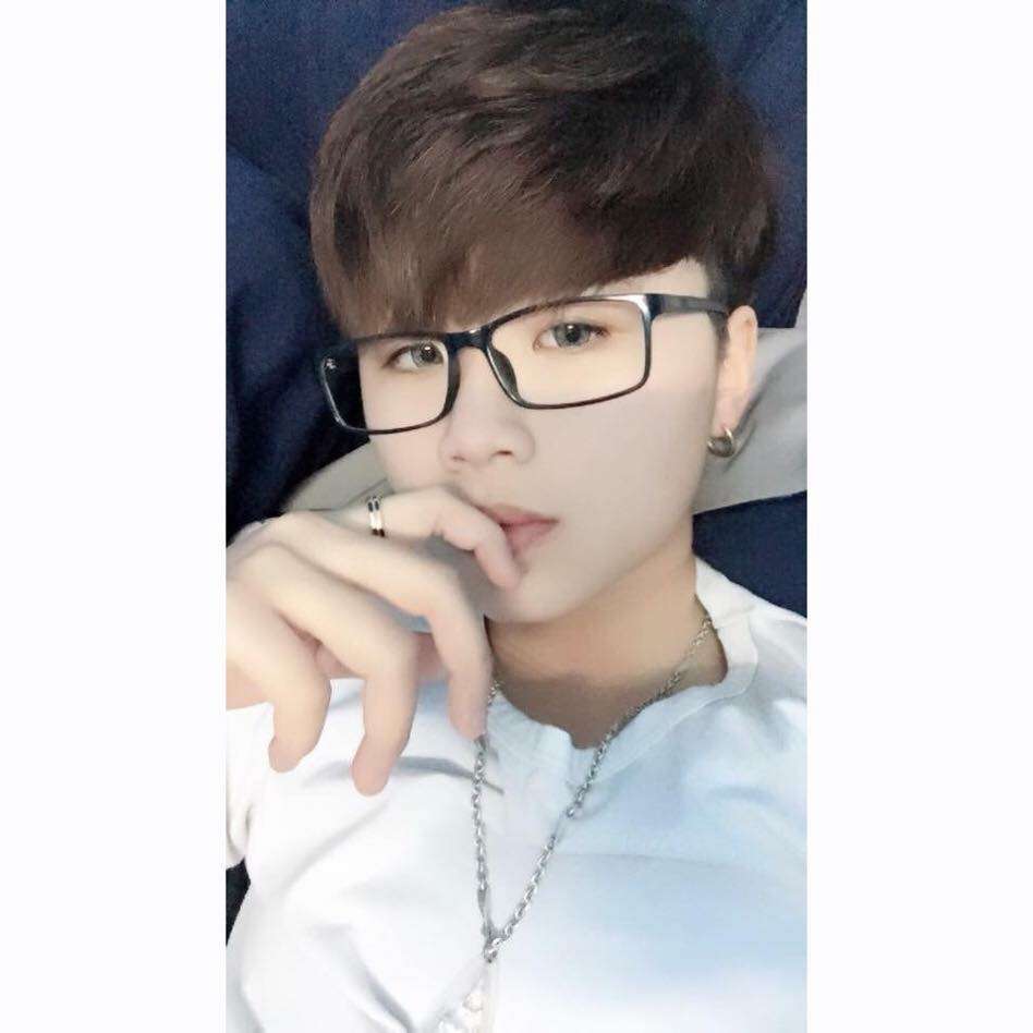 9x come out nhieu lan toi khoc nghen khi nguoi ta chi thang vao mat va noi la con pe de o moi nay no