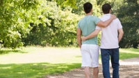 cuoc song cua ca si chuyen gioi le thien hieu sau hon 1 nam gay sot voi ban hit ong ba anh
