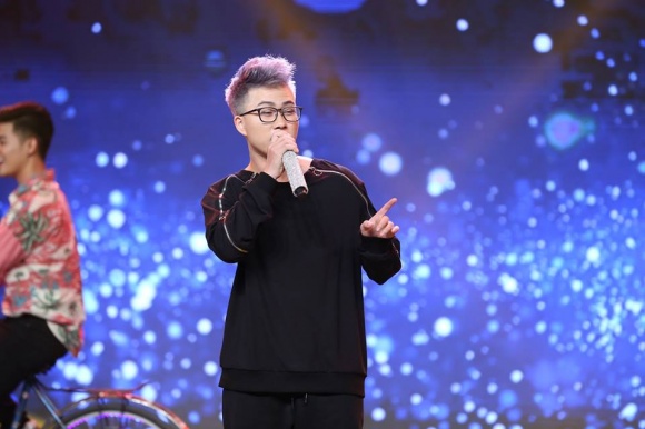 cuoc song cua ca si chuyen gioi le thien hieu sau hon 1 nam gay sot voi ban hit ong ba anh