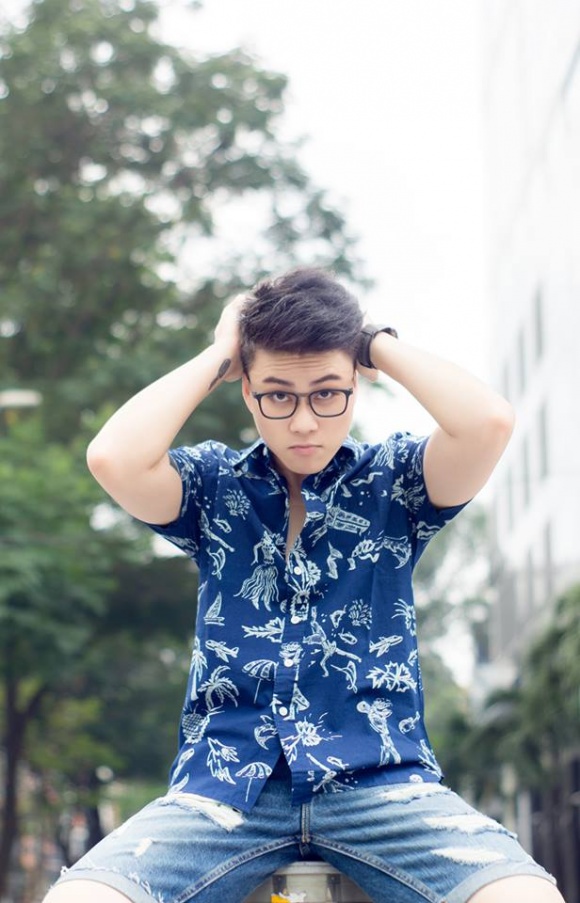 cuoc song cua ca si chuyen gioi le thien hieu sau hon 1 nam gay sot voi ban hit ong ba anh