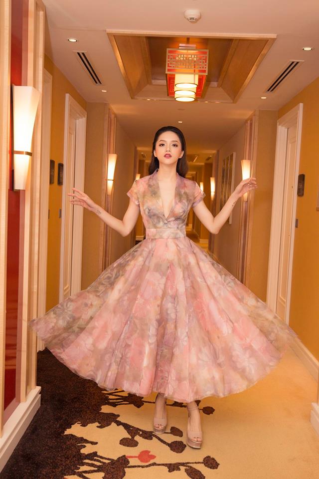 huong giang cu tao dang nhu the nay hoi ai khong chet me chet met