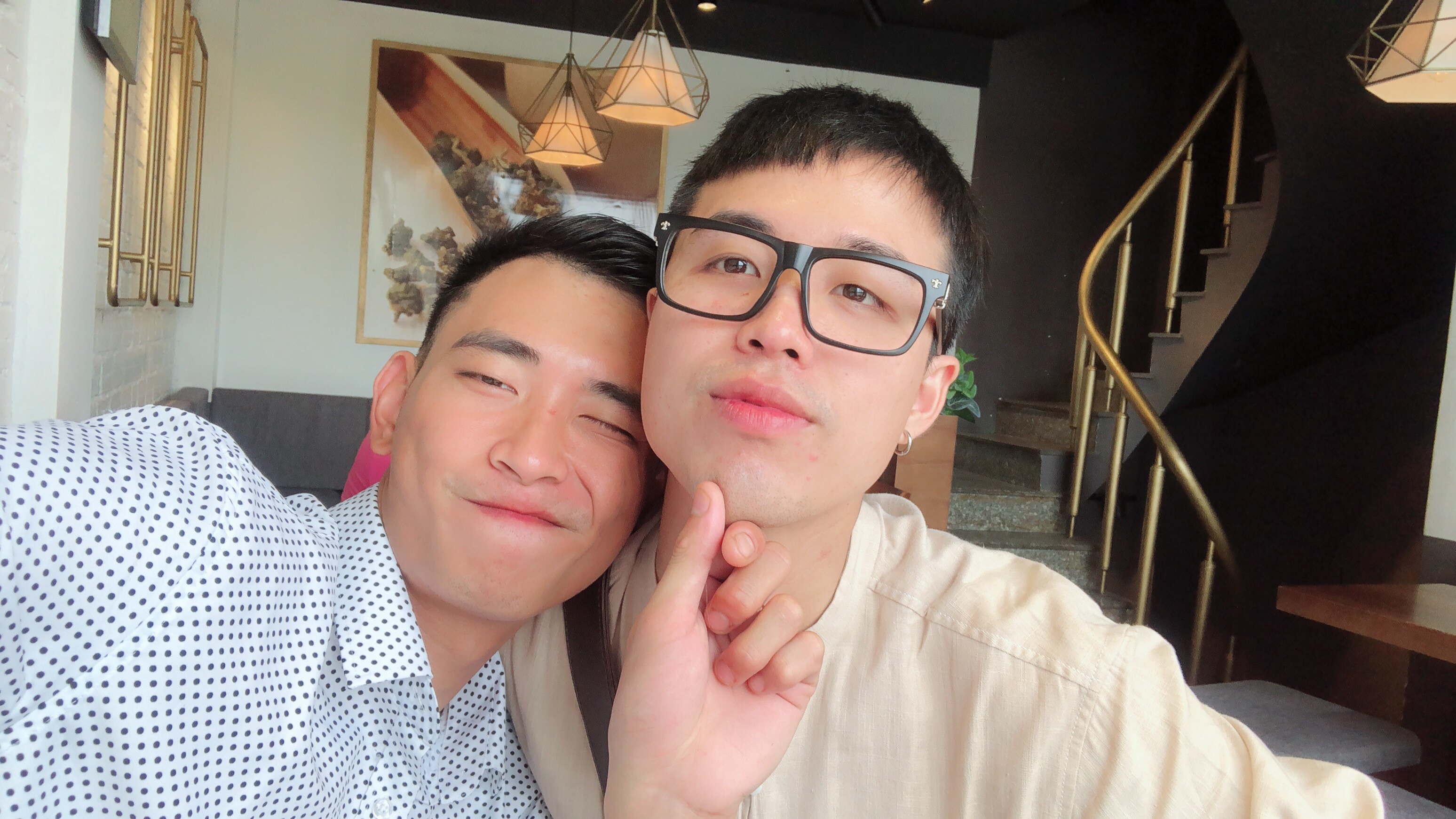 Đăng bài ngồi rửa bát 5 tiếng khi ra mắt nhà bạn gái, anh chàng bất ngờ tìm được người đàn ông của đời mình dang bai ngoi rua bat 5 tieng khi ra mat nha ban gai anh chang bat ngo tim duoc nguoi dan ong cua doi minh