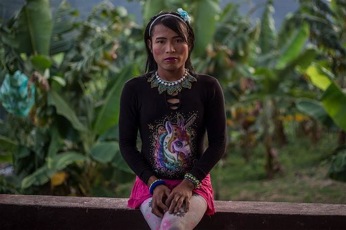 cuoc song cua nhung nguoi dan ong tu chuyen gioi colombia tai noi an nau an toan