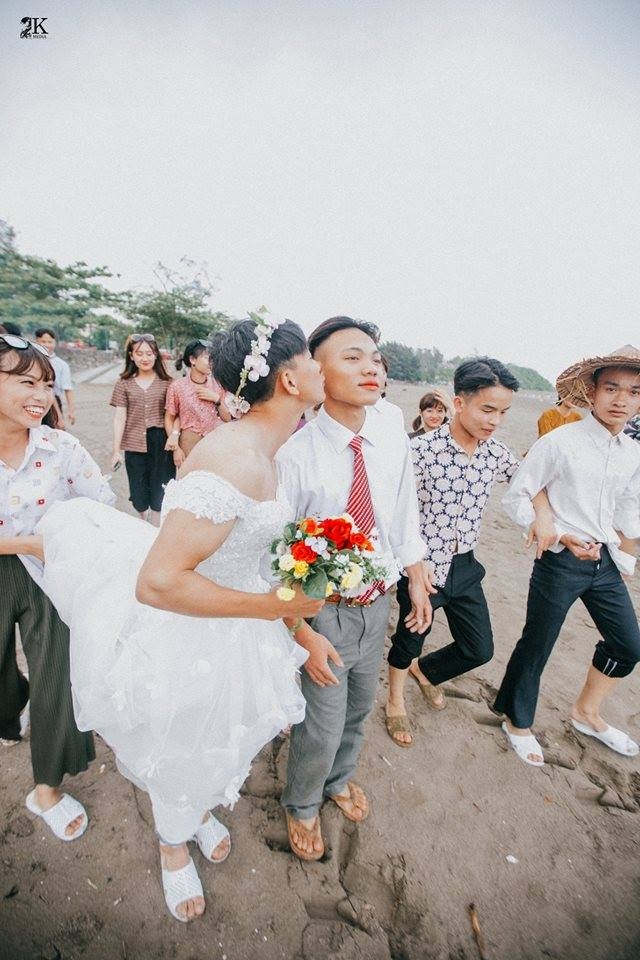 bo anh ky yeu dam cuoi dong tinh gay sot cong dong mang