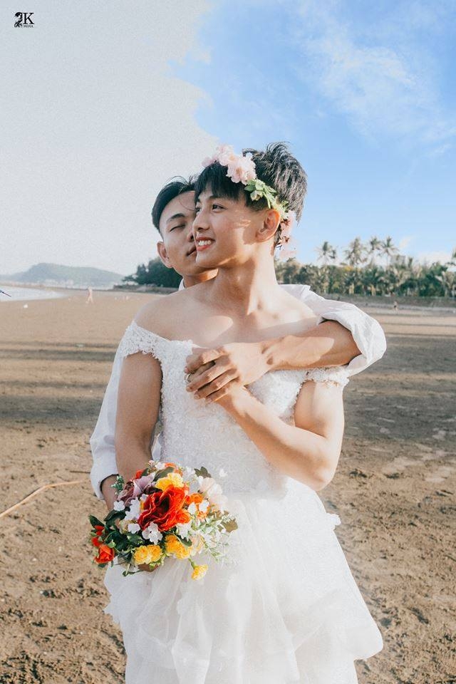 bo anh ky yeu dam cuoi dong tinh gay sot cong dong mang