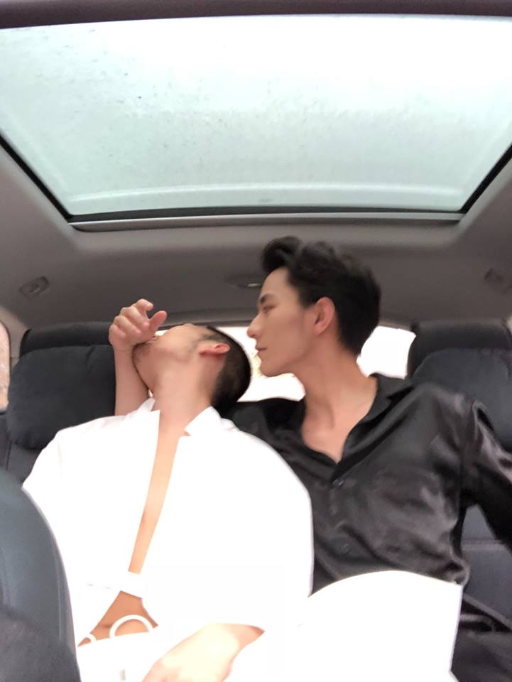 my nam toc dai noi tieng mang xa hoi bat ngo chia se nguoi yeu dong gioi khien fan nu tiec hui hui
