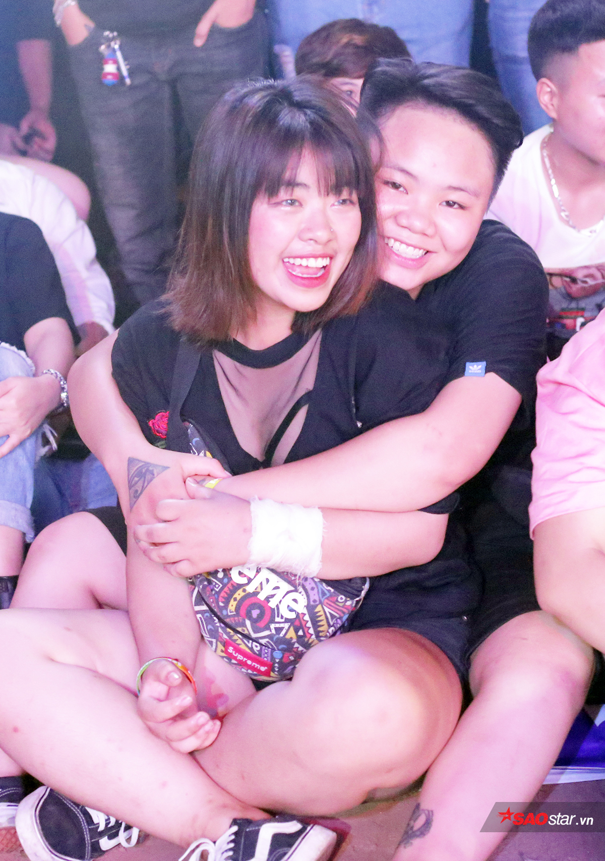 hoa hau huong giang ai cung co the viet cau chuyen co tich cua rieng minh cong dong lgbt cung vay
