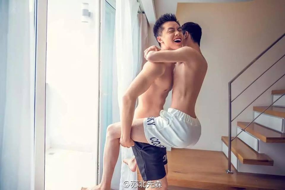 phat hon voi chuyen tinh ngot sau rang cua cap dong nam dep hon hoa noi tieng trung quoc