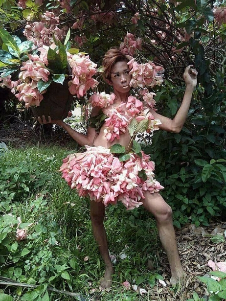 chang thai lan gay sot mang xa hoi voi bo anh thoi trang cay nha la vuon co 1 0 2