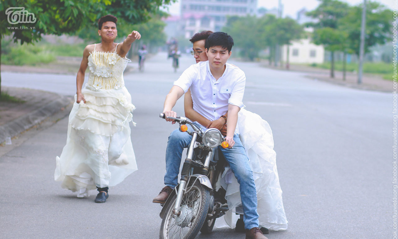 Ảnh cưới đồng tính giả khiến ai cũng bật cười của 'trai Nông nghiệp' anh cuoi dong tinh gia khien ai cung bat cuoi cua trai nong nghiep