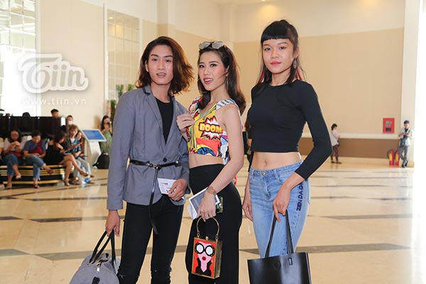 thi sinh dong tinh xuat hien lam nao loan buoi casting the face vietnam 2018
