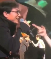 qua khu trac tang qua dem voi hang ta gai mai dam cua thanh long