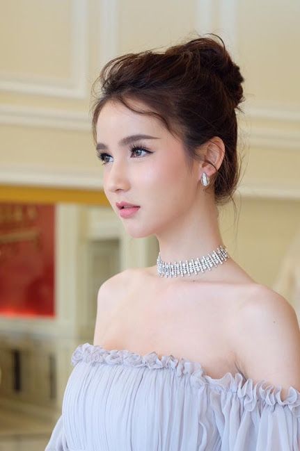 giat minh khi xem lai anh luc con la con trai cua cac nhan sac chuyen gioi noi tieng