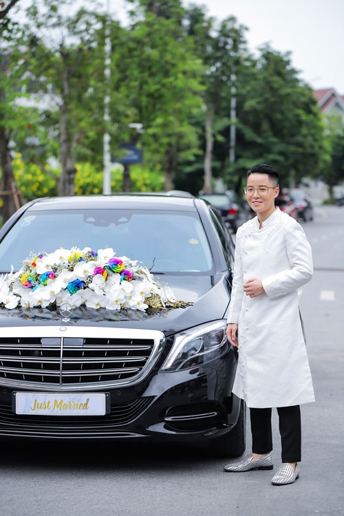hinh anh dam cuoi hoanh trang tai khach san noi tieng cua nam than chuyen gioi tu lo kho va vo doanh nhan