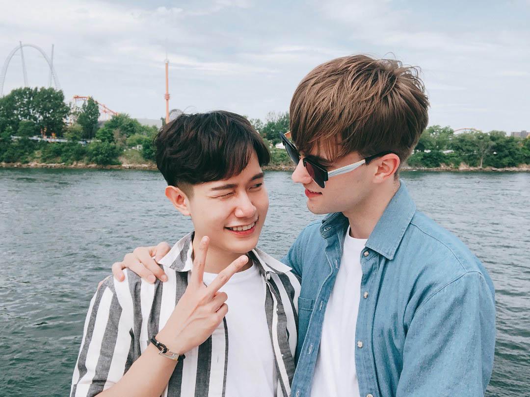 Chị em 'tiếc ngẩn ngơ' ngắm cặp đôi đồng tính nam'đẹp hết phần thiên hạ' lại cực ngọt ngào chi em tiec ngan ngo ngam cap doi dong tinh namdep het phan thien ha lai cuc ngot ngao