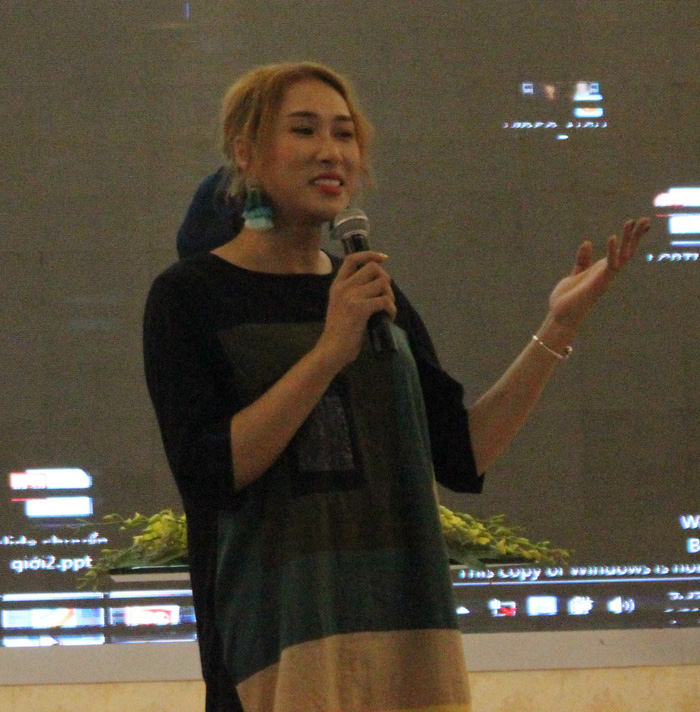 roi nuoc mat lang nghe nguoi chuyen gioi