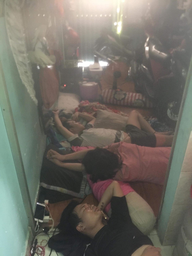 goc khuat dang sau nhung bong hong di biet ky 3 cuop hiep lam dung tinh duc la binh thuong