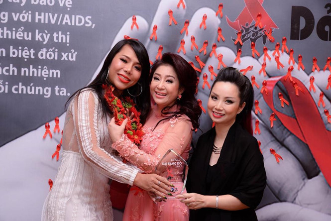 goc khuat dang sau nhung bong hong di biet ky 4 mo duoc lam nguoi binh thuong