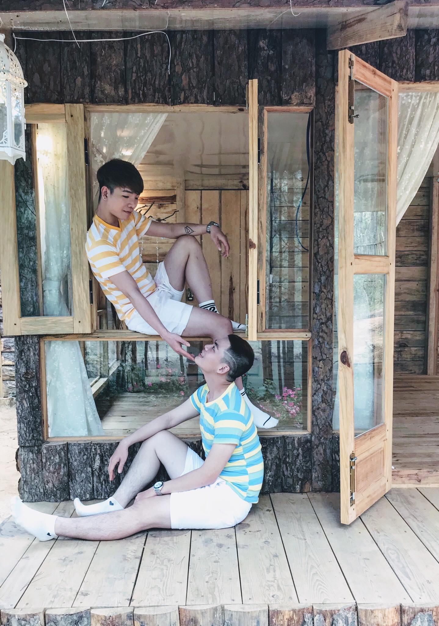 bo anh tinh yeu lang man cho em gan anh them chut nua cua cap dong tinh dien trai gay sot mang xa hoi