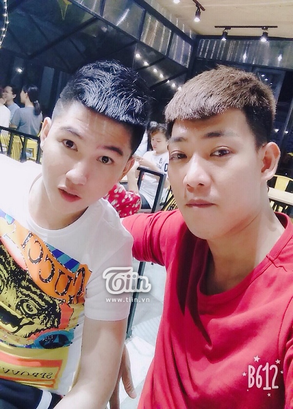 cap lgbt nam nen duyen nho bat song dao livestream xam ten nhau vao nguc vi qua yeu