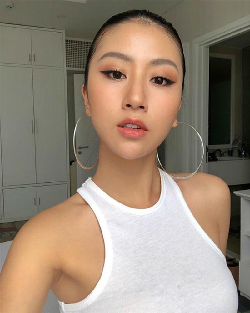 cuoc lot xac ngoan muc cua nhung hotgirl 9x so huu trieu nguoi theo doi