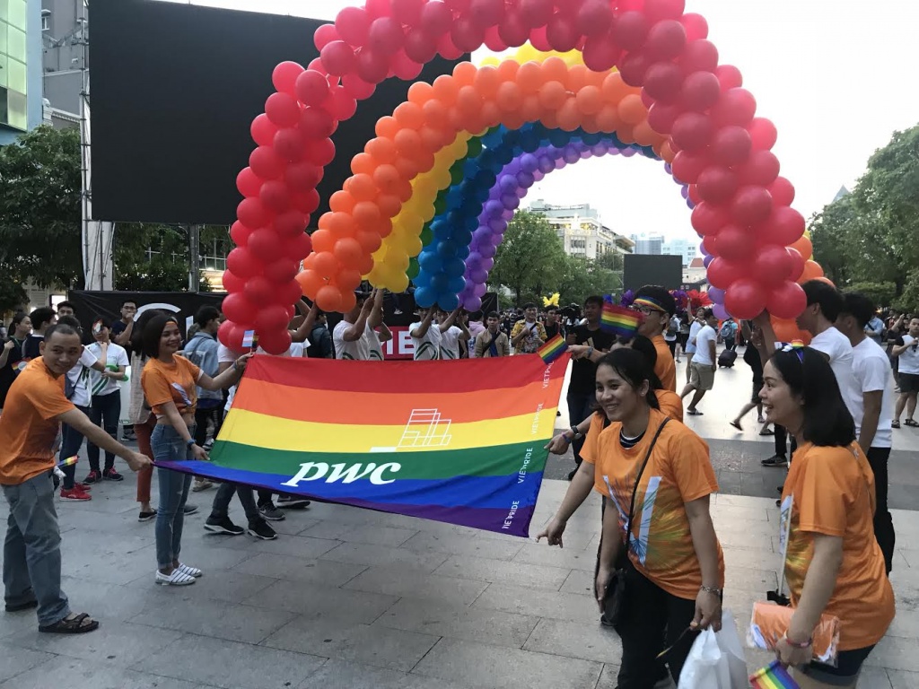 nhung khoanh khac an tuong ve ngay hoi dieu hanh vietpride sai gon 2018