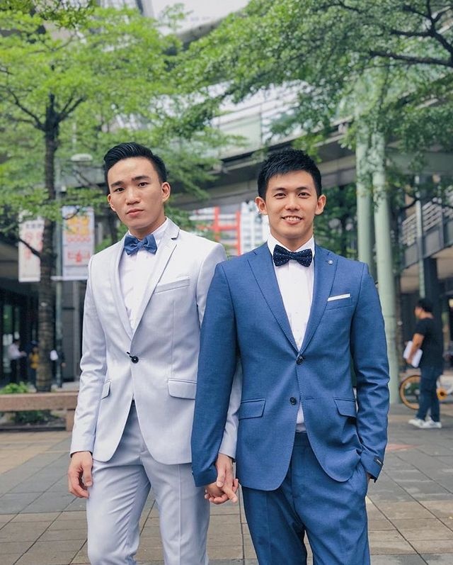 cap dong tinh nam dep ca doi so huu than hinh chan mau khien chi em tiec hui hui