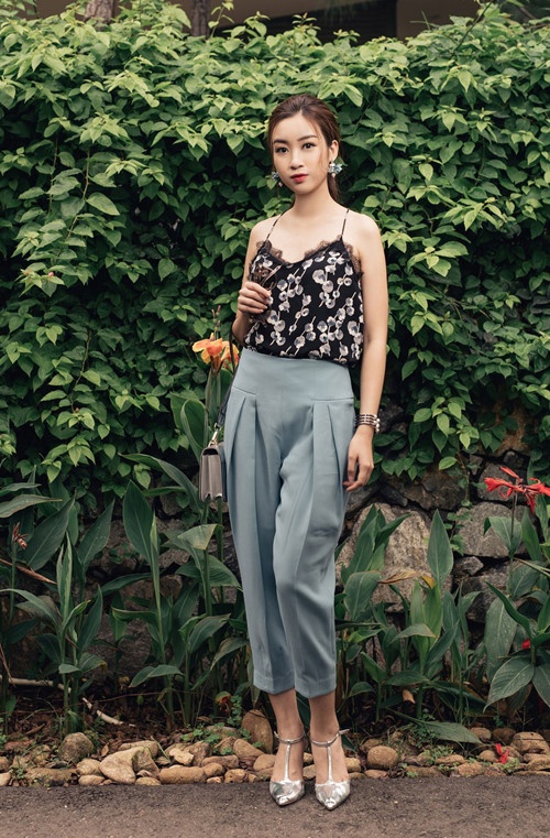 hoa hau do my linh du ban linh vuot qua cam do